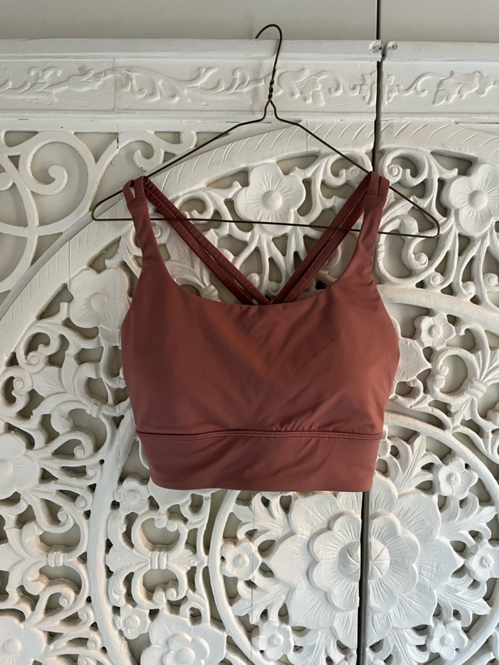 Lululemon Strappy Back Sports Bra Dusty Rose Pink Size 10 Medium Support